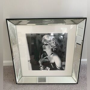 Marilyn Monroe Mirror Picture